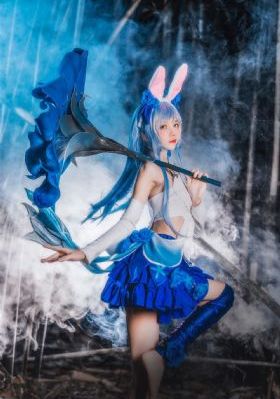 玉腿扛肩上仙子陆雪琪侵犯